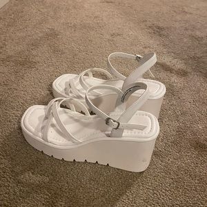 Women’s platform sandals